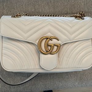 Brand New- Never Used- Gucci Marmont size small.